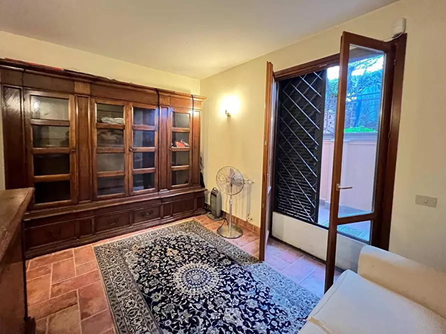 Immagine 17 di Villetta a schiera in vendita  in via torcegno 65 a Roma