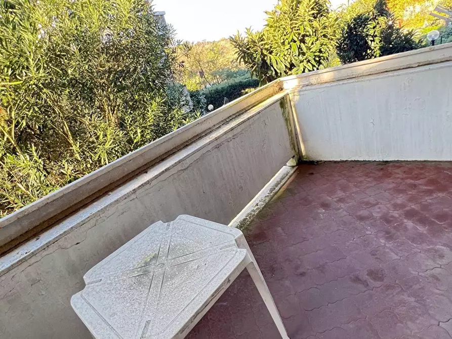 Immagine 11 di Appartamento in vendita  in Via dell'acqua traversa a Roma