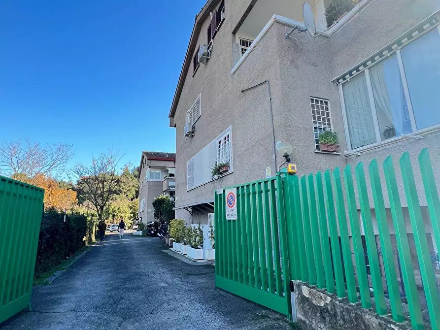 Immagine 13 di Appartamento in vendita  in Via dell'acqua traversa a Roma