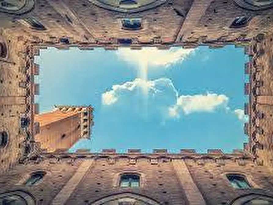 Immagine 30 di Locale commerciale in vendita  in Strada del Monastero a Siena