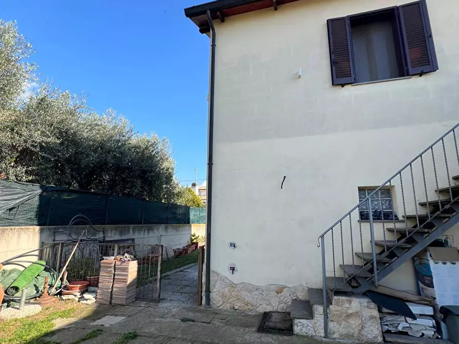 Immagine 11 di Villa in vendita  in Via Frisa a Roma