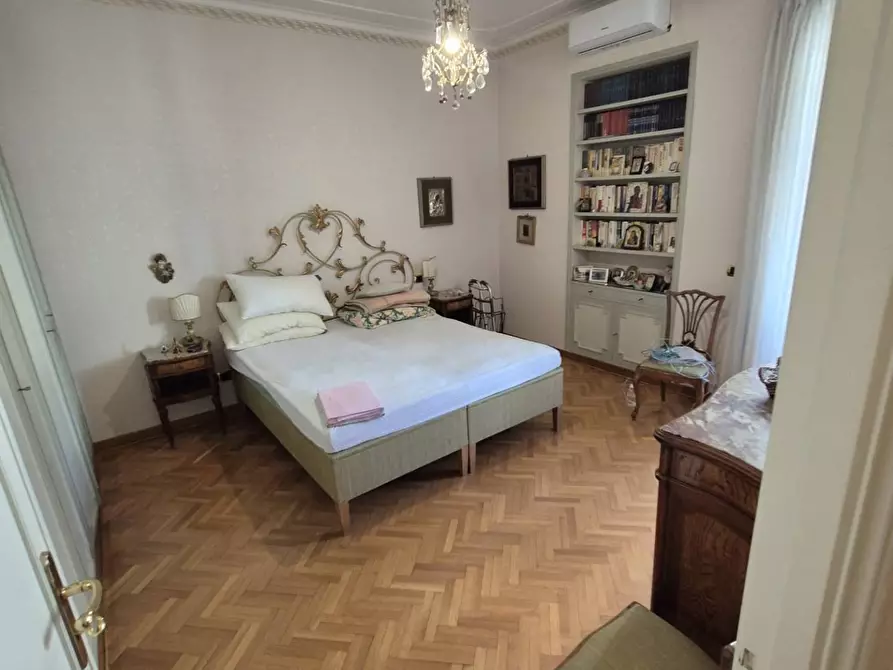 Immagine 10 di Appartamento in vendita  in via lago di lesina 31 a Roma