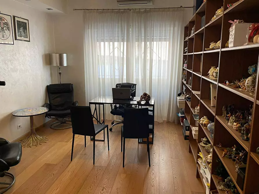 Immagine 10 di Appartamento in vendita  in Via Gregorio VII 396 a Roma