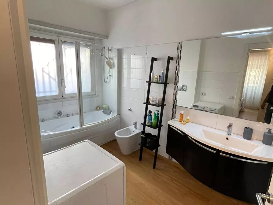 Immagine 12 di Appartamento in vendita  in Via Gregorio VII 396 a Roma