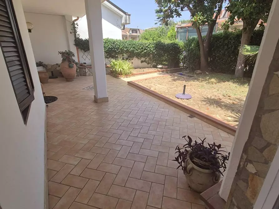 Immagine 24 di Villa in vendita  in Via Monte Todi 10 a Guidonia Montecelio