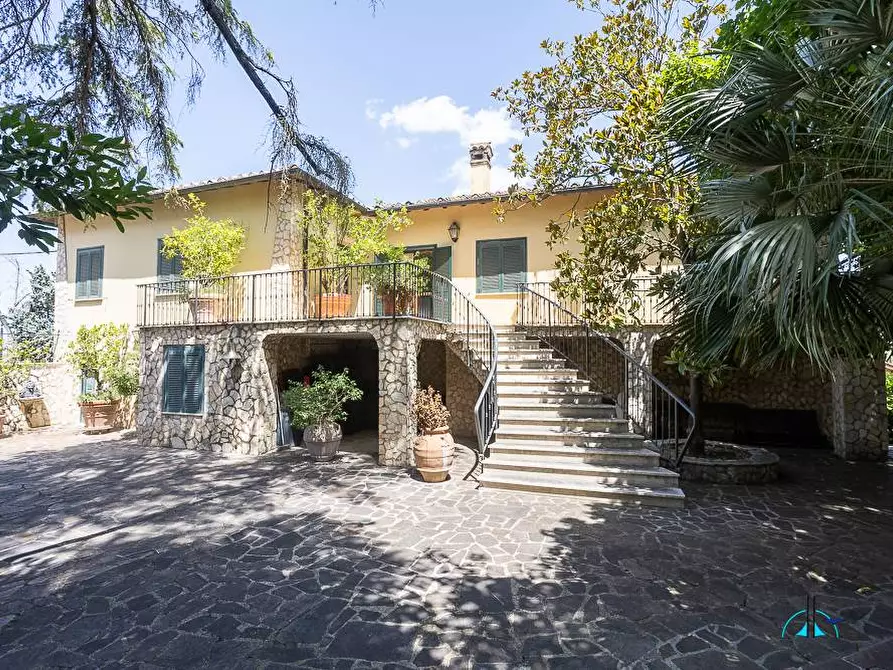 Immagine 1 di Villa in vendita  in Via dei cappuccini a Collevecchio