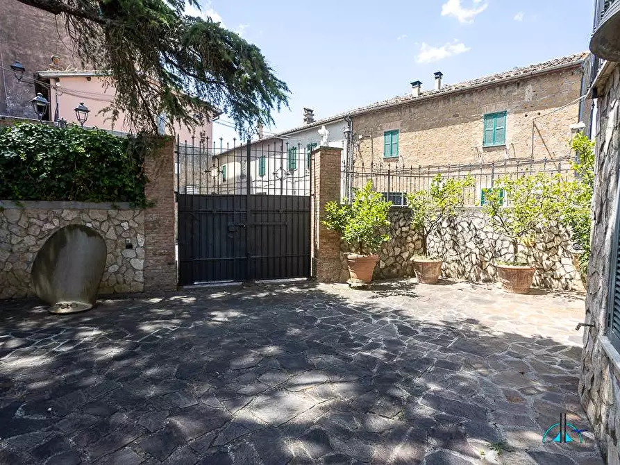 Immagine 4 di Villa in vendita  in Via dei cappuccini a Collevecchio