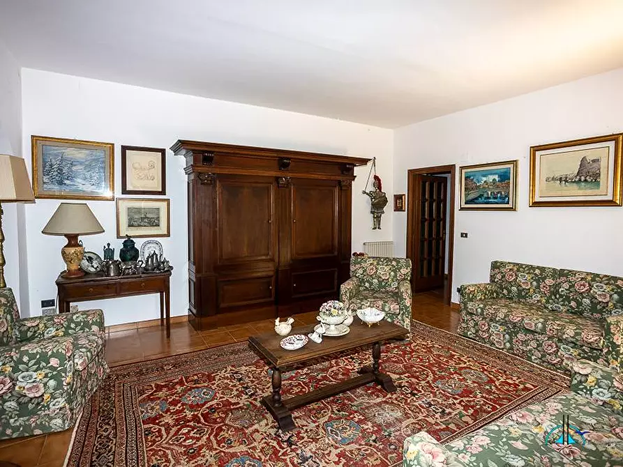 Immagine 13 di Villa in vendita  in Via dei cappuccini a Collevecchio