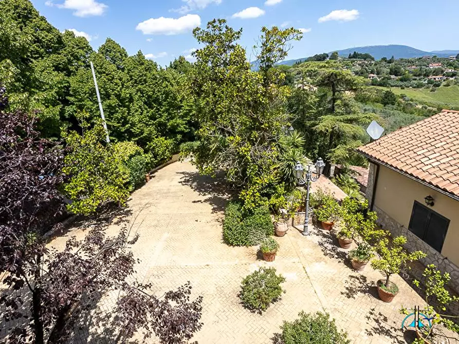 Immagine 38 di Villa in vendita  in Via dei cappuccini a Collevecchio