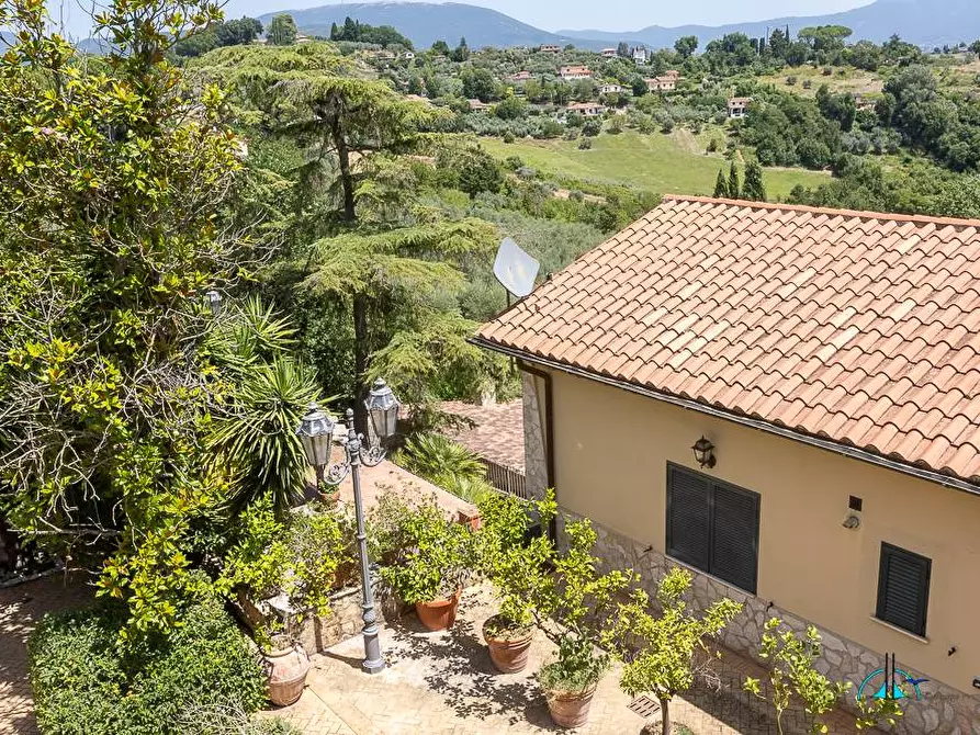 Immagine 43 di Villa in vendita  in Via dei cappuccini a Collevecchio