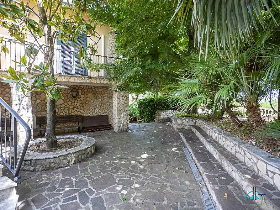Immagine 48 di Villa in vendita  in Via dei cappuccini a Collevecchio