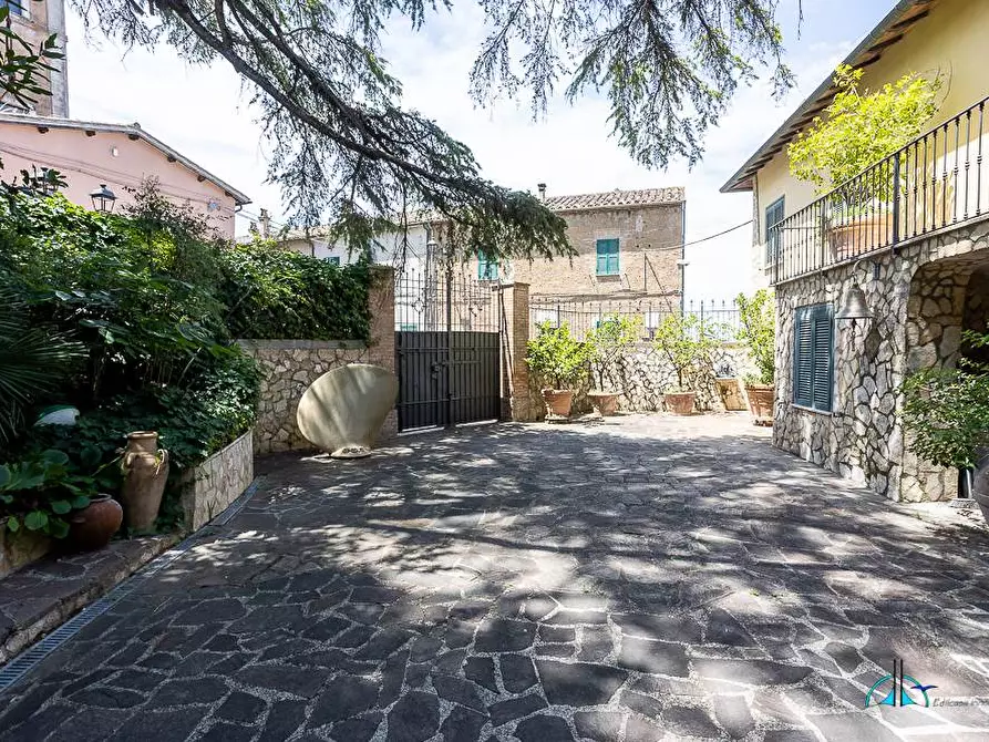 Immagine 50 di Villa in vendita  in Via dei cappuccini a Collevecchio