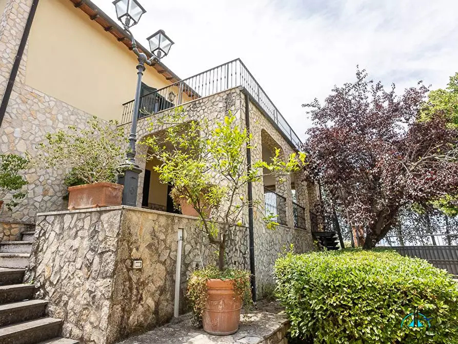 Immagine 79 di Villa in vendita  in Via dei cappuccini a Collevecchio