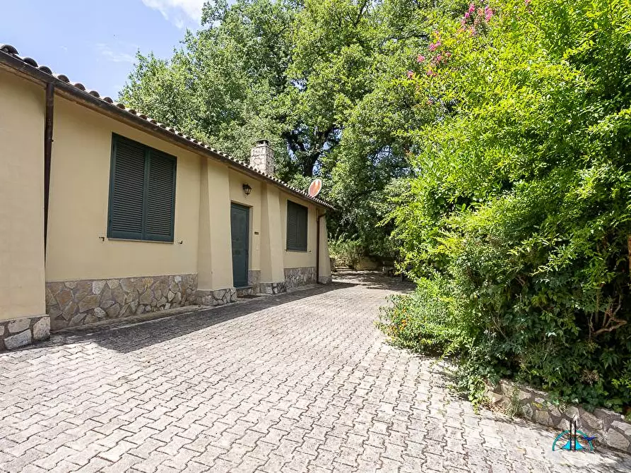Immagine 104 di Villa in vendita  in Via dei cappuccini a Collevecchio