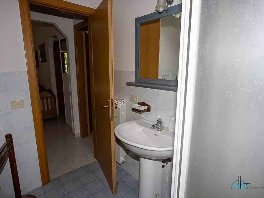 Immagine 119 di Villa in vendita  in Via dei cappuccini a Collevecchio