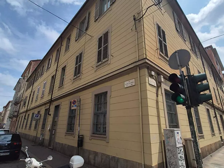 Immagine 1 di Appartamento in vendita  in Via Gaspare Saccarelli 2 a Torino