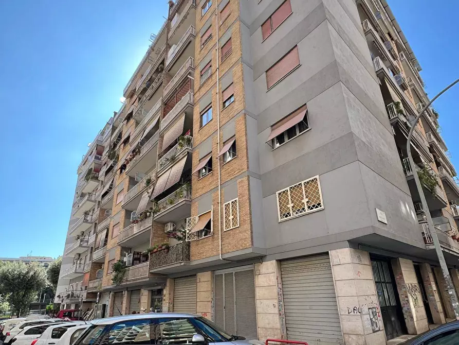 Immagine 9 di Appartamento in vendita  in Via Fontana Liri 20 a Roma