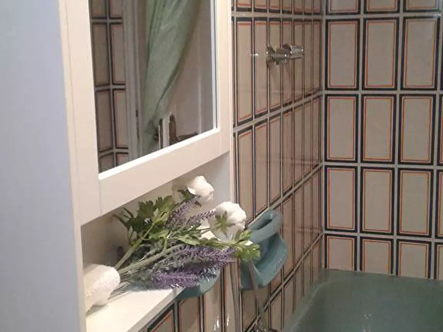 Immagine 15 di Appartamento in vendita  in viale di villa massimo a Roma