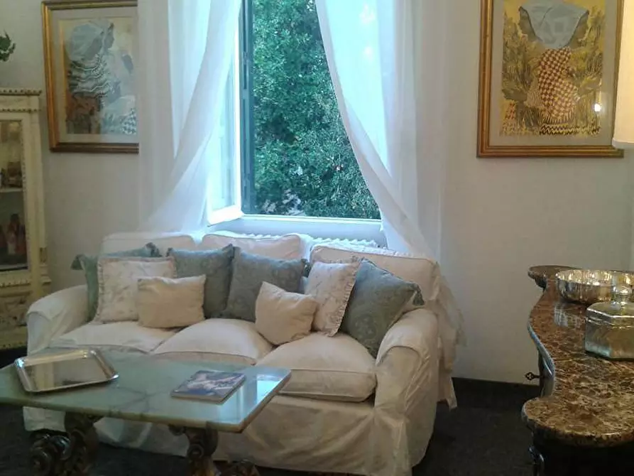 Immagine 22 di Appartamento in vendita  in viale di villa massimo a Roma