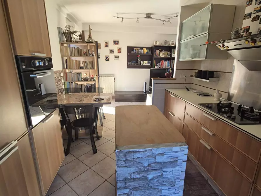 Immagine 5 di Appartamento in vendita  in località le cese 6 a Canale Monterano