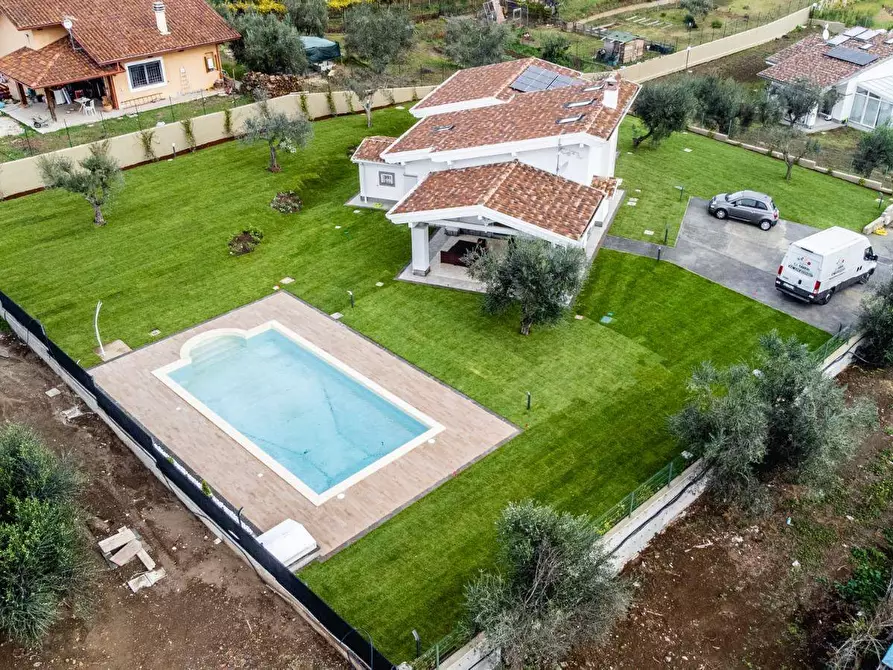 Immagine 1 di Villa in affitto  in via del praticello alto 37 a Canale Monterano