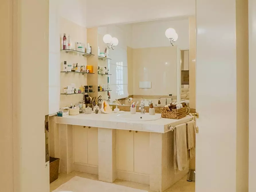 Immagine 11 di Appartamento in vendita  in Via di Grottarossa 1282 a Roma