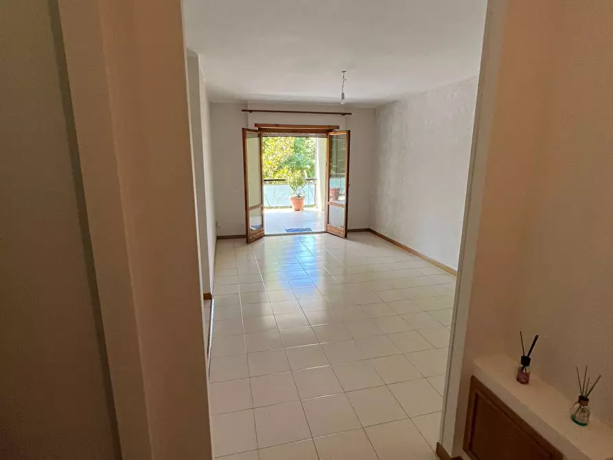 Immagine 2 di Appartamento in vendita  in via trasaghis a Roma
