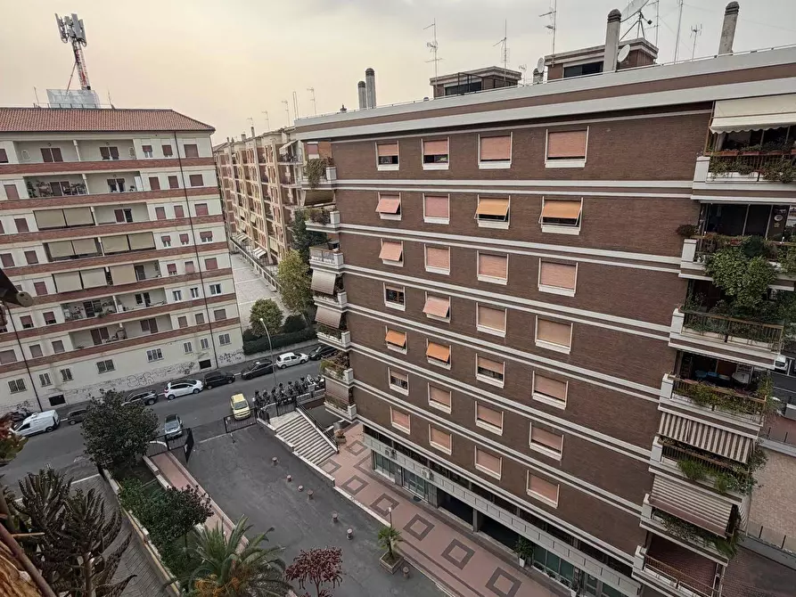 Immagine 16 di Appartamento in vendita  in Via Filippo Antonio Gualterio 56 a Roma