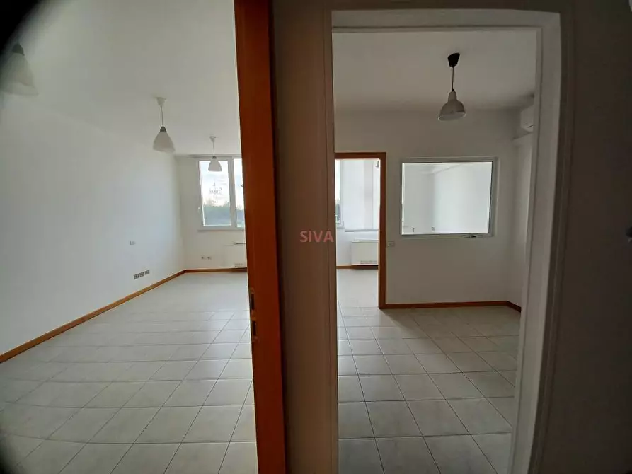 Immagine 12 di Ufficio in vendita  in Via Newton 30 a Ravenna