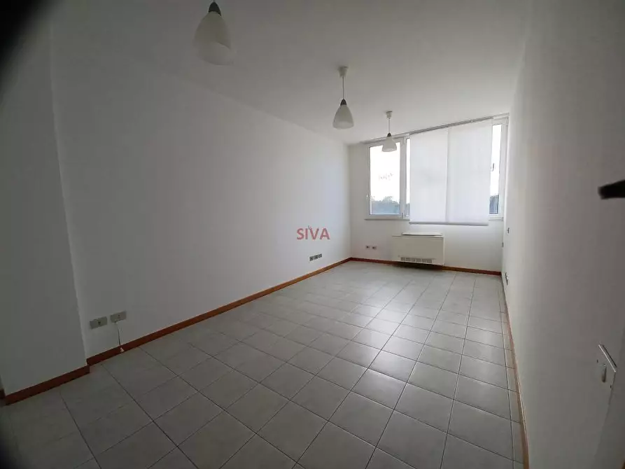 Immagine 7 di Ufficio in vendita  in Via Newton 30 a Ravenna