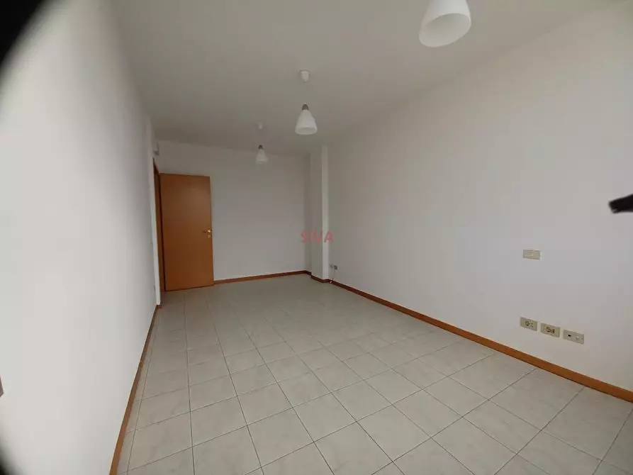 Immagine 8 di Ufficio in vendita  in Via Newton 30 a Ravenna