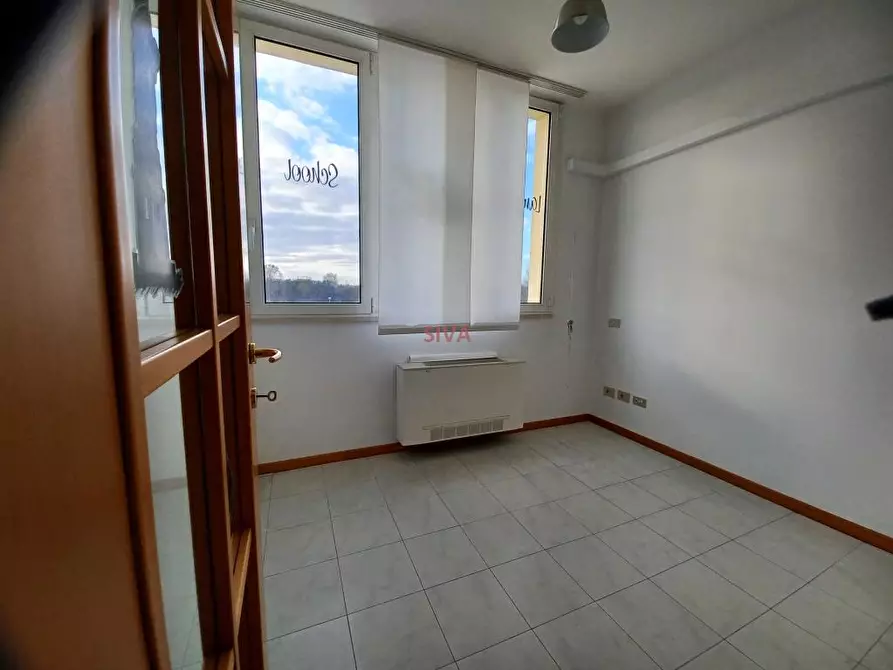 Immagine 5 di Ufficio in vendita  in Via Newton 30 a Ravenna