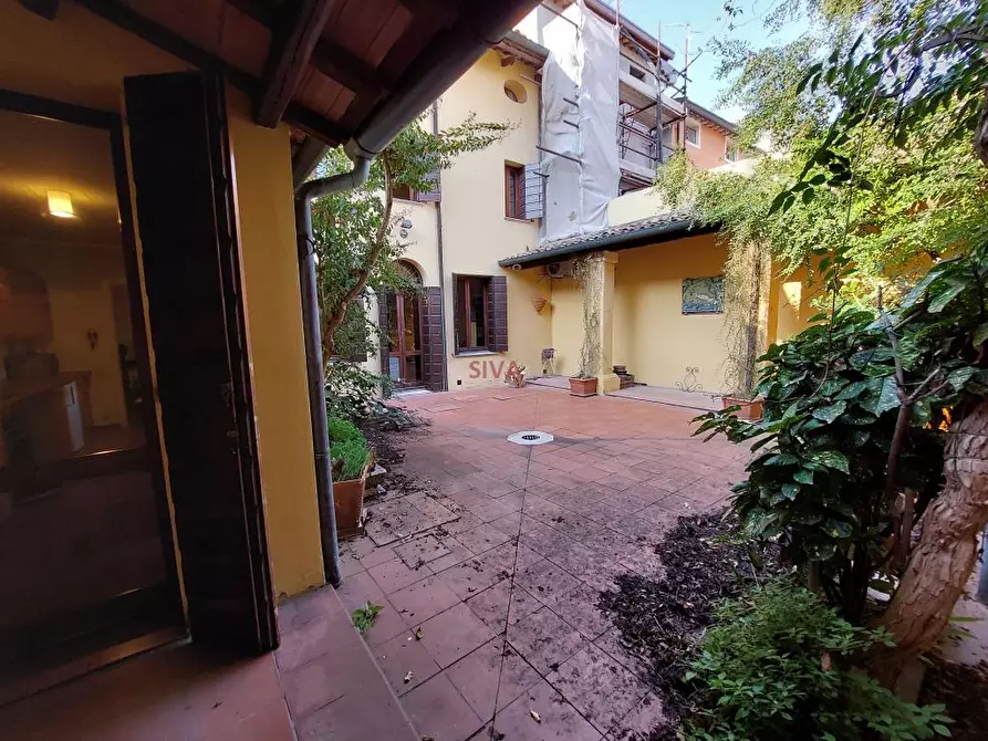 Immagine 5 di Villa in vendita  in Via Giuseppe Pasolini 54 a Ravenna