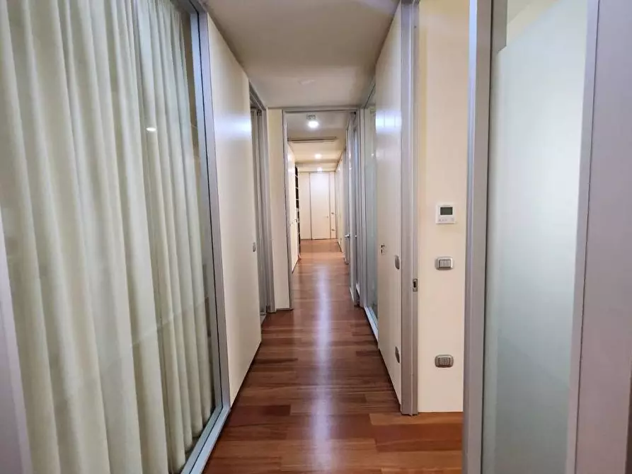 Immagine 3 di Ufficio in affitto  in Via G: Rasponi 11 a Ravenna