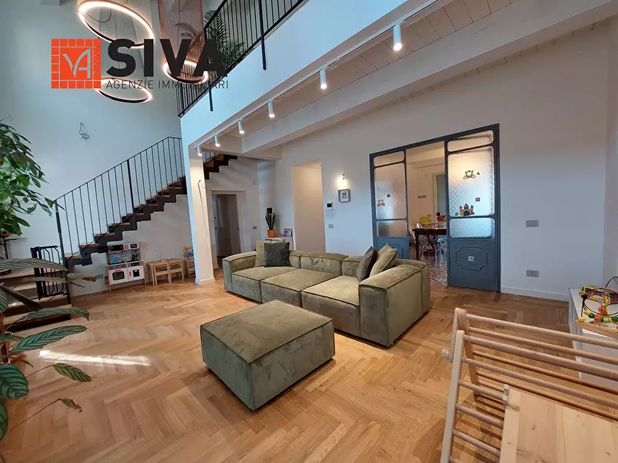 Immagine 1 di Appartamento in vendita  a Ravenna