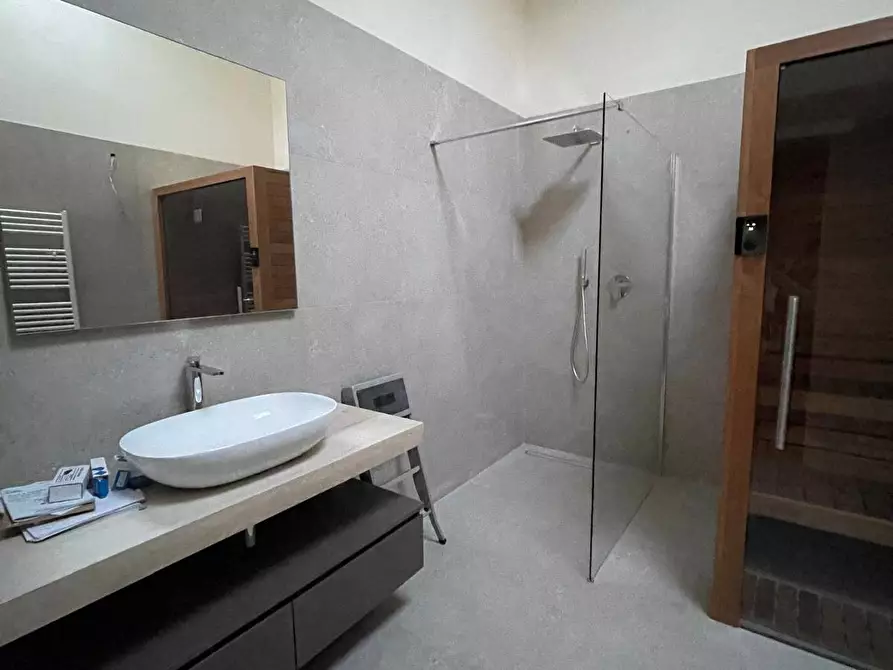 Immagine 29 di Appartamento in vendita  a Ravenna