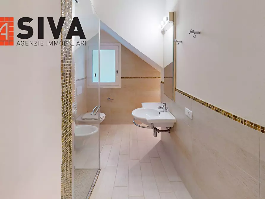 Immagine 10 di Casa indipendente in vendita  in Via Fiume Avisio 83 a Ravenna