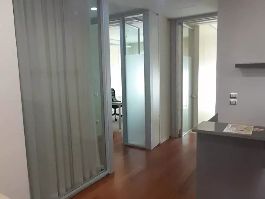 Immagine 1 di Ufficio in affitto  in Via G: Rasponi 11 a Ravenna