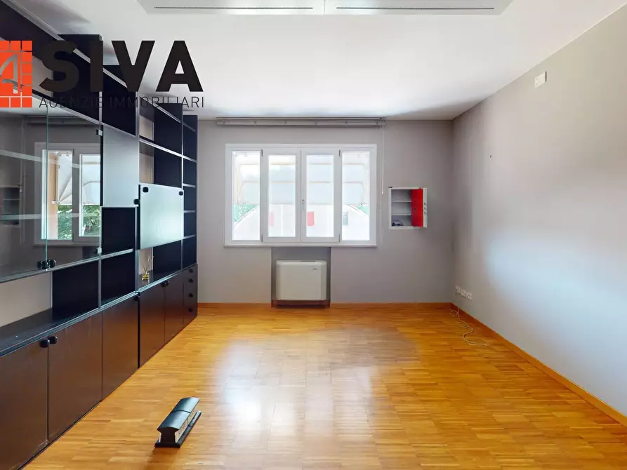 Immagine 11 di Ufficio in affitto  in Via Darsena 17 a Ravenna