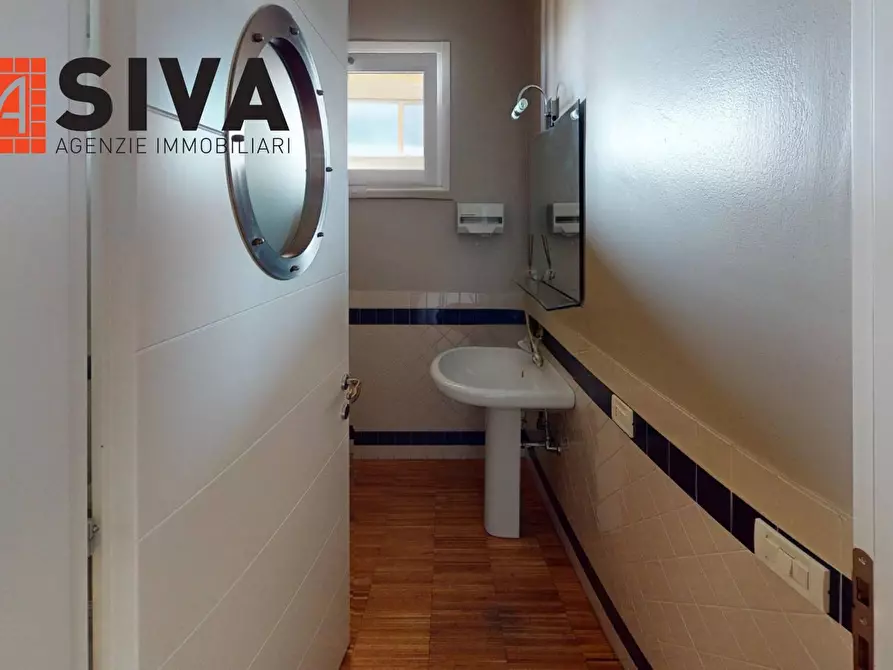 Immagine 12 di Ufficio in affitto  in Via Darsena 17 a Ravenna