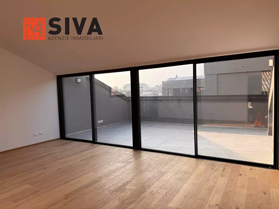 Immagine 10 di Attico in vendita  in Via Angelo LOLLI a Ravenna