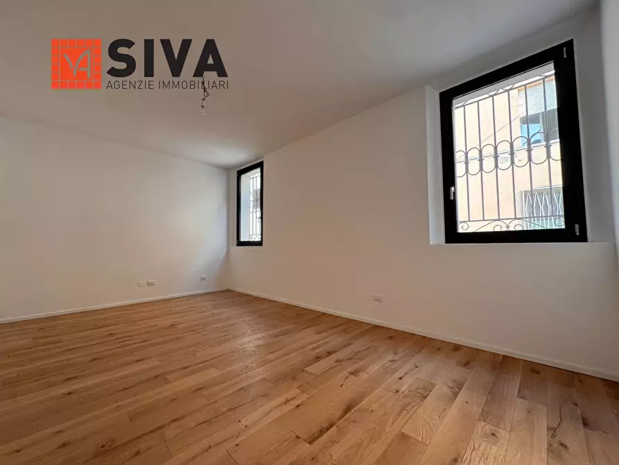 Immagine 5 di Villa in vendita  in Via Angelo Lolli 11 a Ravenna