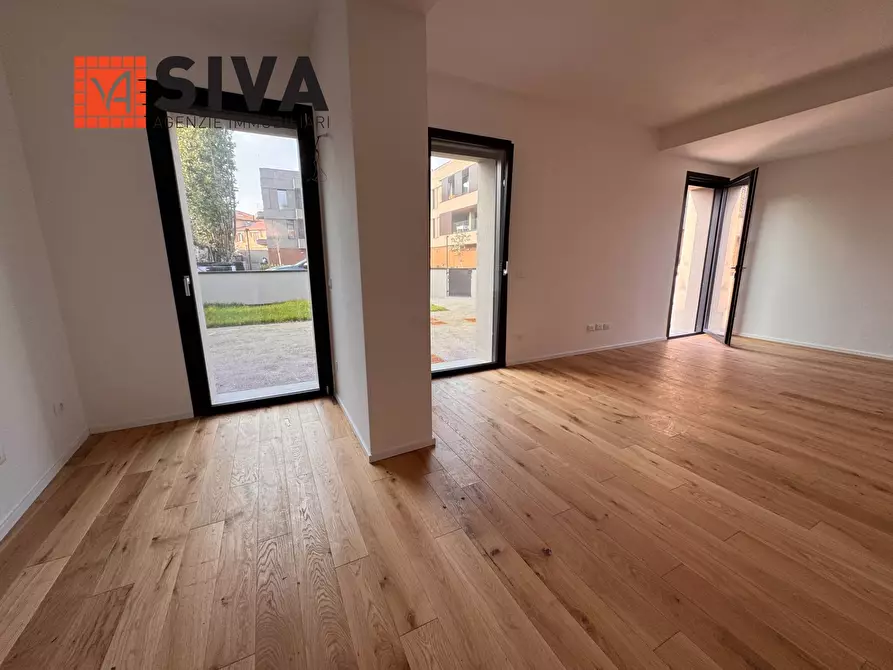 Immagine 12 di Villa in vendita  in Via Angelo Lolli 11 a Ravenna