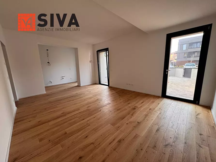 Immagine 13 di Villa in vendita  in Via Angelo Lolli 11 a Ravenna