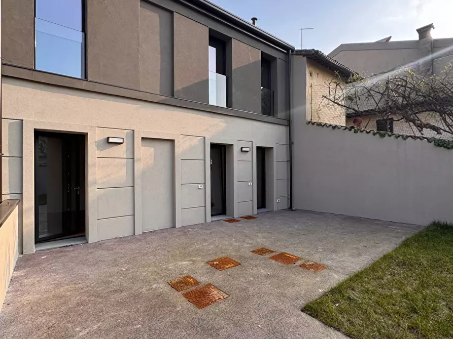 Immagine 26 di Villa in vendita  in Via Angelo Lolli 11 a Ravenna