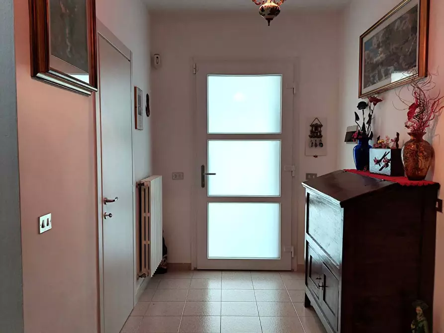 Immagine 4 di Casa indipendente in vendita  a Ravenna