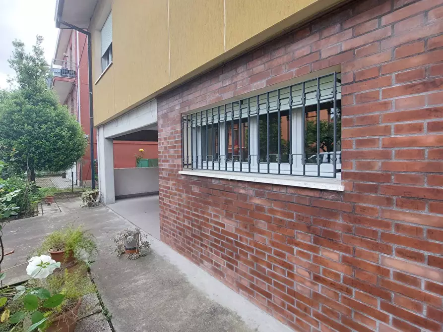 Immagine 1 di Casa indipendente in vendita  in Via Del Chianti 16 a Ravenna