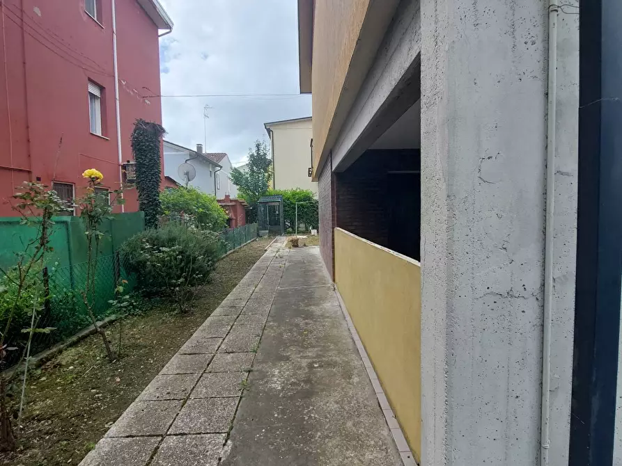 Immagine 7 di Casa indipendente in vendita  in Via Del Chianti 16 a Ravenna