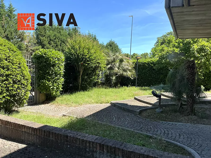 Immagine 1 di Villa in vendita  in Via Celso Cicognani 14 a Ravenna