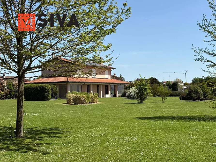 Immagine 3 di Villa in vendita  in via croce 42 a Russi